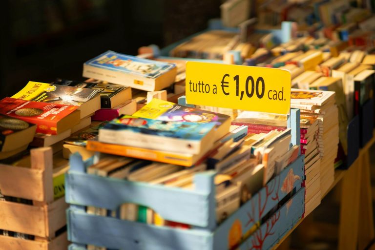 A bookstore with a price tag saying all items are are 1 Euro.